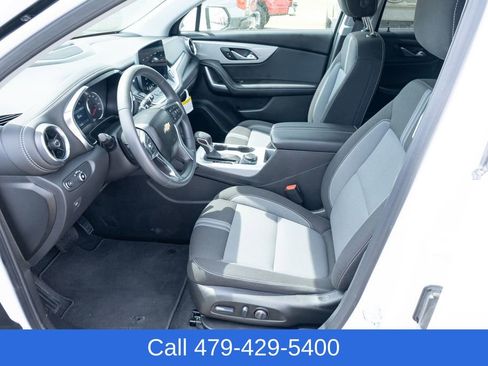 Used 2025 Chevrolet Blazer LT image 18
