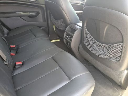 Used 2016 Cadillac SRX FWD image 15