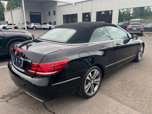 Used 2017 Mercedes-Benz E 400 Cabriolet image 4