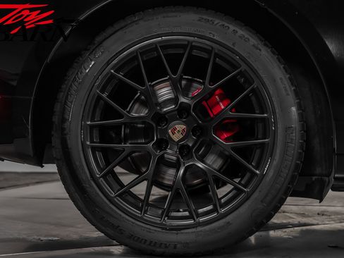 Used 2018 Porsche Macan GTS image 12