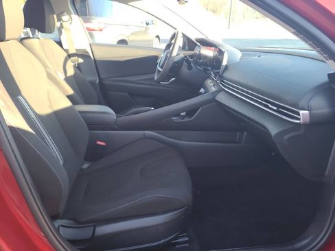 Used 2024 Hyundai Elantra SEL image 16