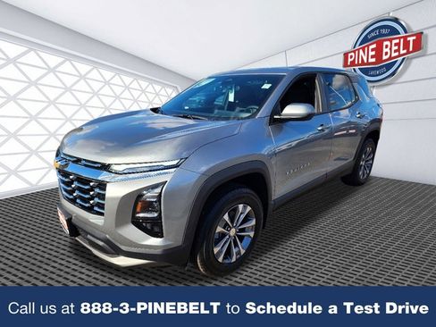 New 2026 Chevrolet Equinox LT w/ Convenience Package II image 1