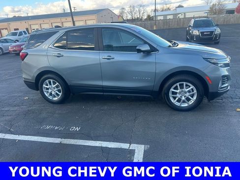 Used 2024 Chevrolet Equinox LT image 6