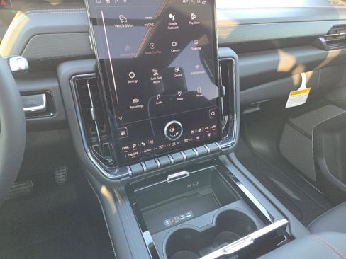 New 2026 GMC Yukon XL AT4 Ultimate w/ LPO, Illumination Package image 38