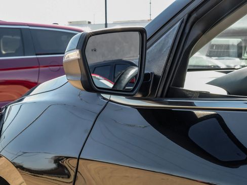 Used 2018 Chevrolet Equinox LT image 46