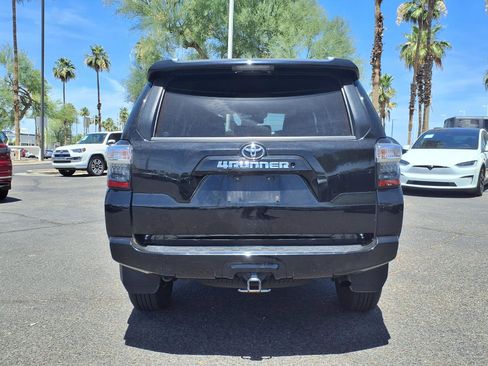 Used 2018 Toyota 4Runner SR5 Premium AWD/4WD image 6