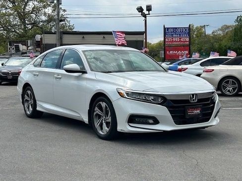 Used 2018 Honda Accord EX image 3