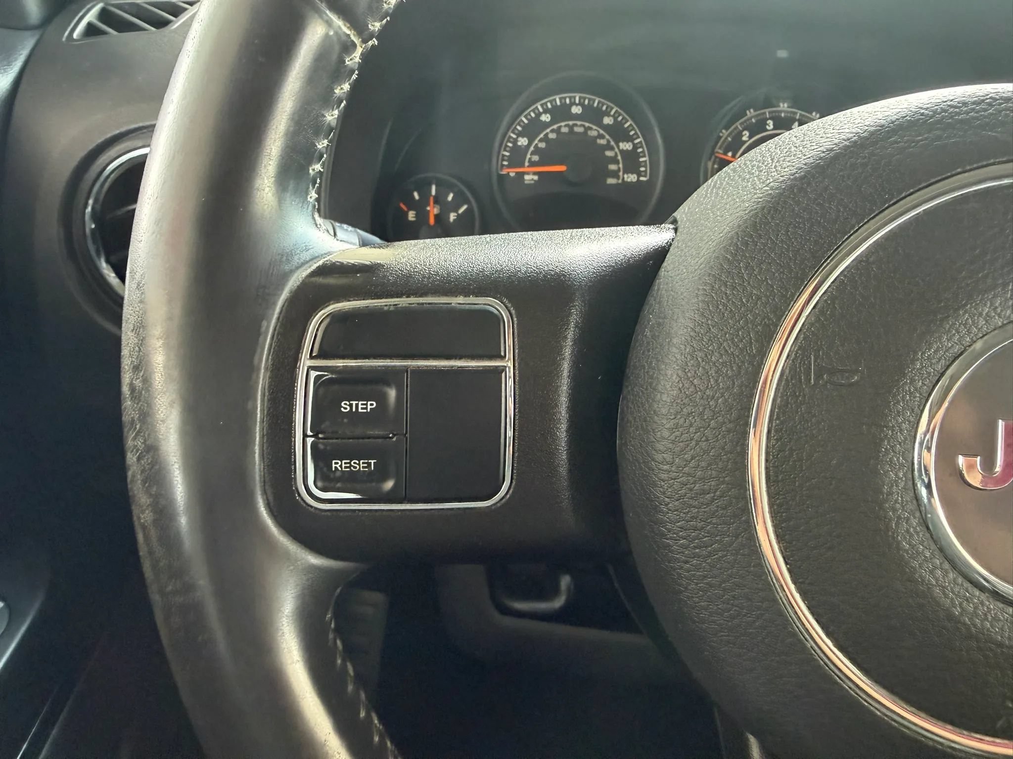 Used 2015 Jeep Patriot High Altitude AWD/4WD image 17