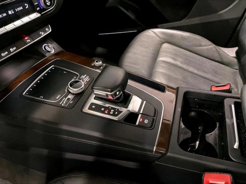 Used 2018 Audi Q5 2.0T Premium Plus w/ Premium Plus Package image 18