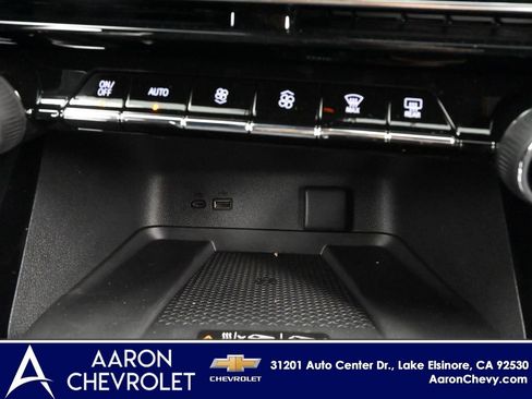 New 2026 Chevrolet Traverse LT image 17