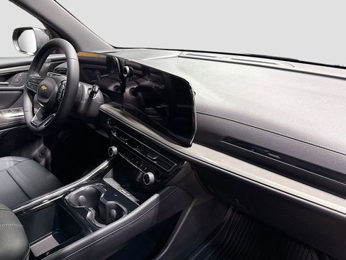 New 2026 Chevrolet Traverse LT w/ Sun and Wheel Package image 31