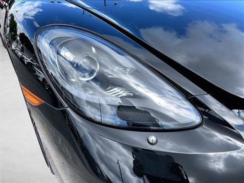 Used 2019 Porsche 718 Cayman S RWD image 24