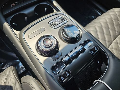 Used 2026 Genesis G90 3.5T Prestige AWD/4WD image 32