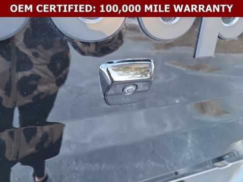 Certified 2025 Jeep Gladiator Sport AWD/4WD image 15