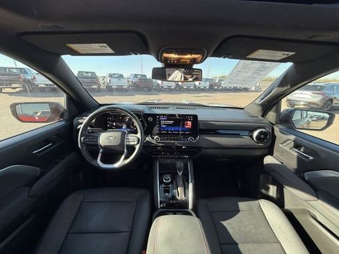 Used 2024 Chevrolet Colorado Z71 w/ Z71 Convenience Package 2 image 24