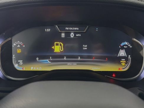 Used 2025 RAM 2500 Laramie image 15