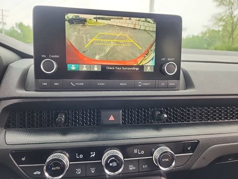Used 2024 Honda CR-V EX image 12
