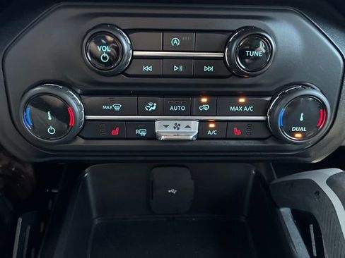 Used 2022 Ford Bronco Outer Banks AWD/4WD image 34