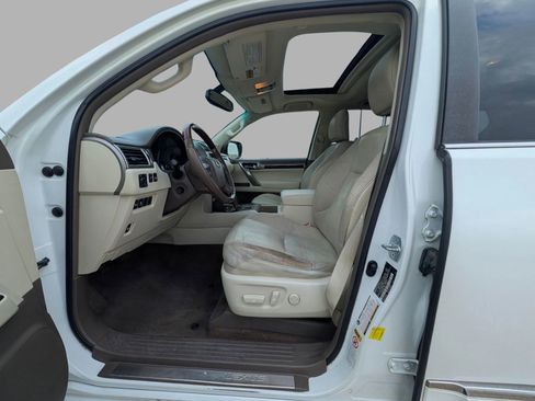 Used 2014 Lexus GX 460 w/ Premium Package AWD/4WD image 20