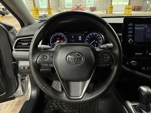 Used 2023 Toyota Camry SE w/ Convenience Package AWD/4WD image 18