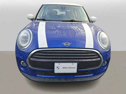 Used 2021 MINI Cooper 2-Door Hardtop w/ Storage Package image 2