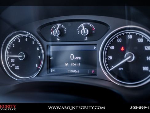 Used 2023 Buick Enclave Essence image 20