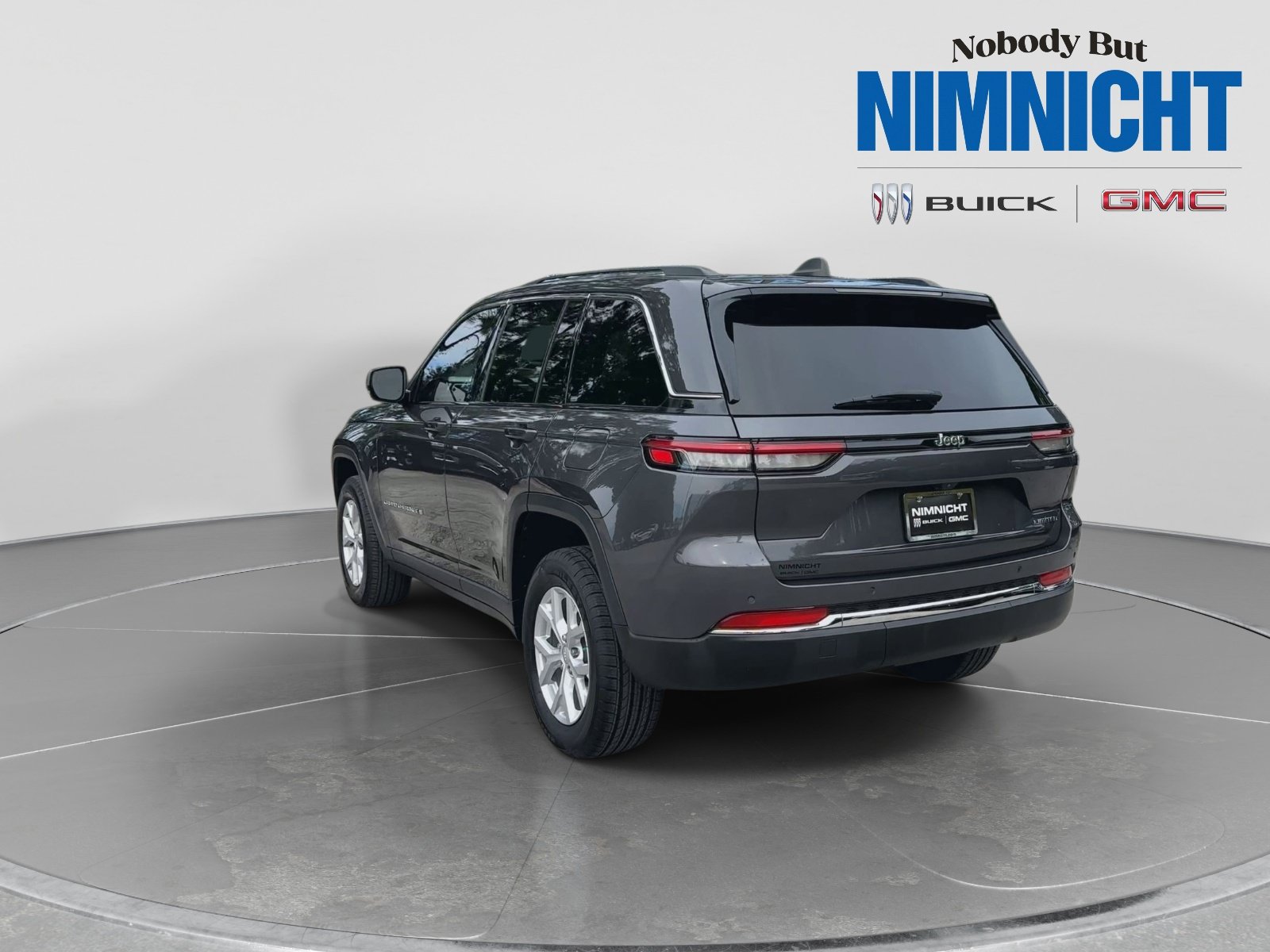 Used 2023 Jeep Grand Cherokee Limited RWD image 6