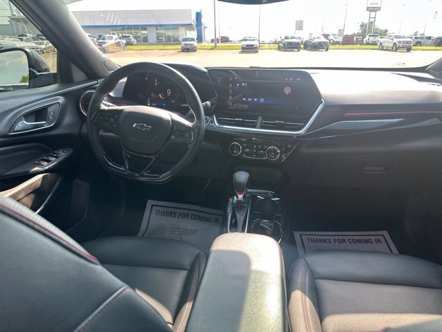 Used 2024 Chevrolet Trax RS w/ Sunroof Package FWD image 14