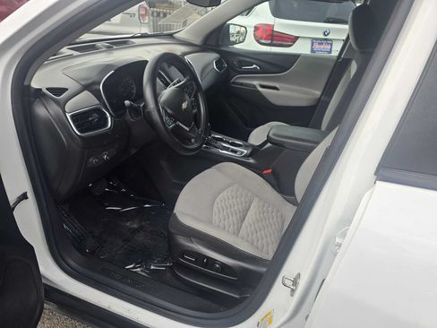 Used 2021 Chevrolet Equinox LS w/ LS Convenience Package AWD/4WD image 22
