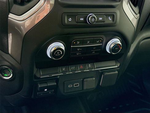 New 2026 GMC Sierra 2500 Pro w/ Convenience Package image 10