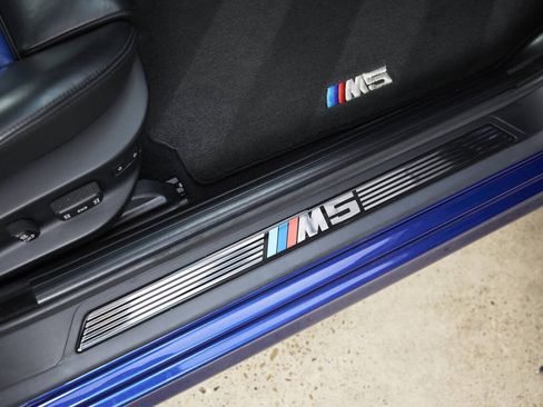 Used 2002 BMW M5 RWD image 81