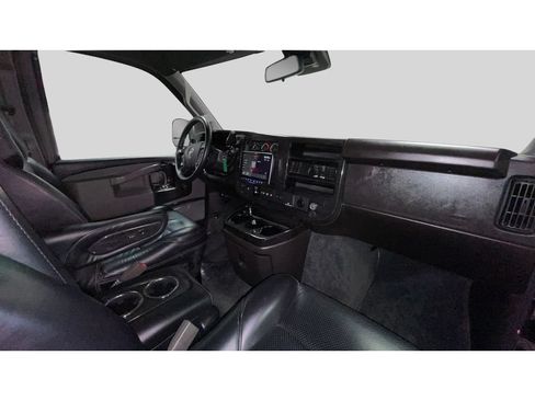Used 2025 GMC Savana 2500 w/ Driver Convenience Package RWD image 19