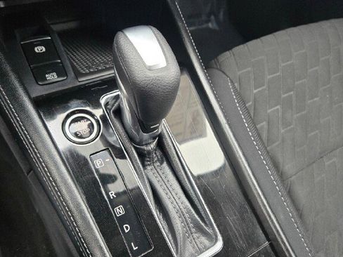 Used 2023 Nissan Kicks SV image 17