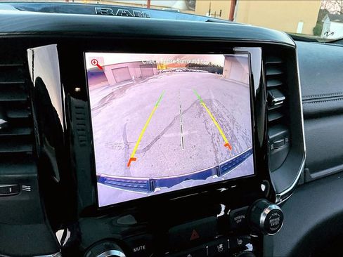 Used 2024 RAM 1500 Laramie image 15