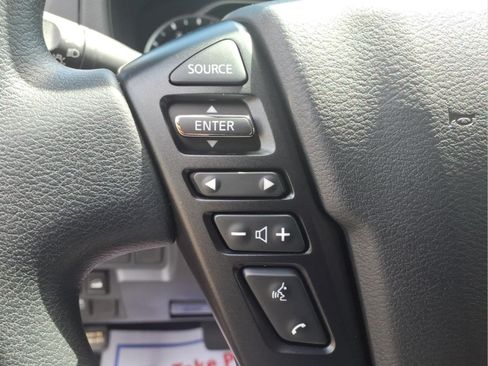 Used 2023 Nissan Frontier S w/ Technology Package AWD/4WD image 19