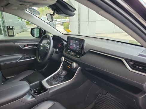 Certified 2022 Toyota RAV4 XLE Premium image 30