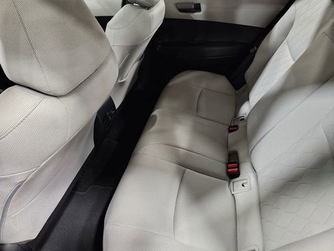 Used 2023 Toyota Corolla Cross LE image 49