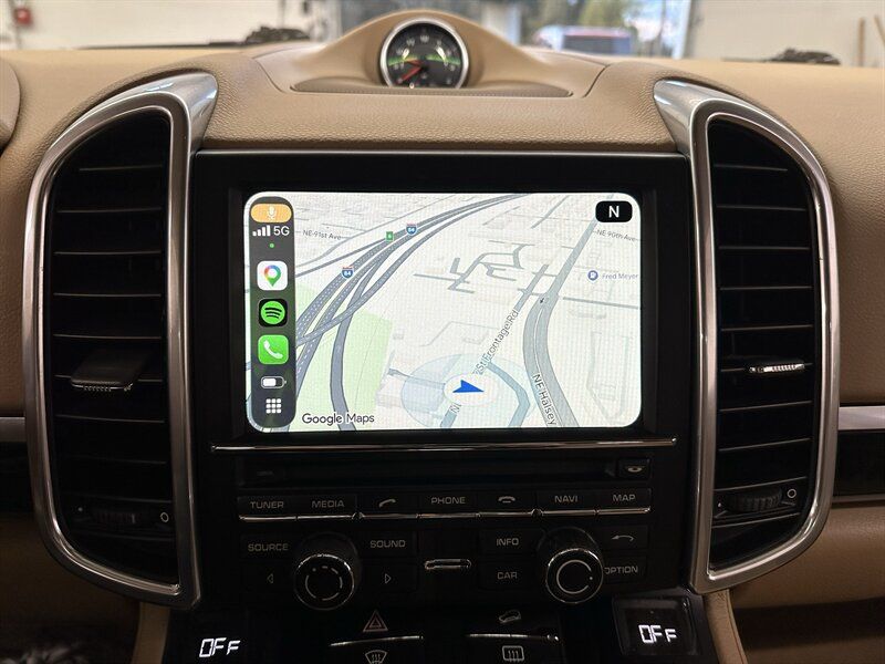 Used 2014 Porsche Cayenne AWD/4WD image 21