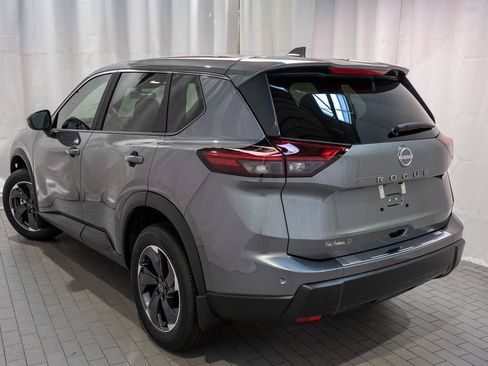 New 2026 Nissan Rogue SV image 4