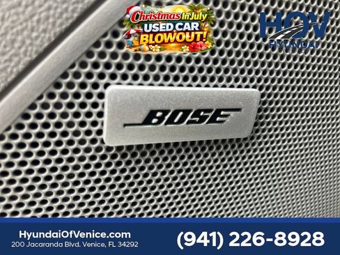 Used 2023 Chevrolet Bolt EUV Premier w/ Sun & Sound Package FWD image 17