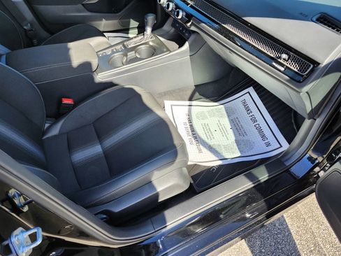 Used 2025 Honda Civic Sport image 23