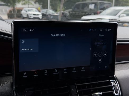 Used 2023 Lincoln Navigator L Reserve RWD image 24