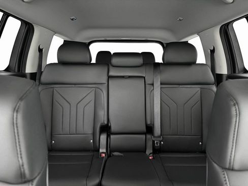 New 2025 Hyundai Santa Fe XRT image 16