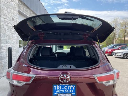 Used 2015 Toyota Highlander XLE AWD/4WD image 36
