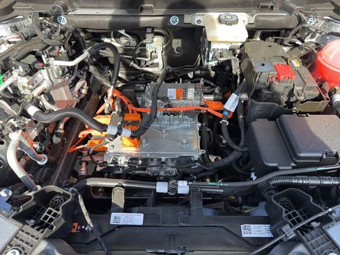 New 2026 Cadillac Optiq Luxury 1 image 30