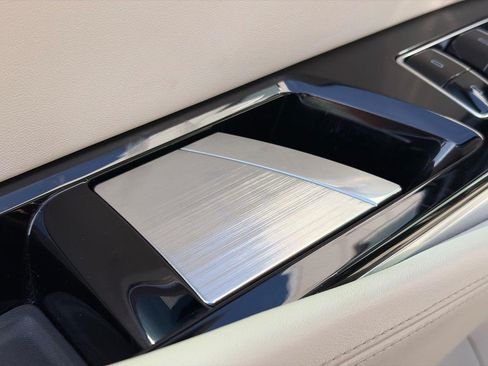 Used 2025 Cadillac Escalade Sport Platinum AWD/4WD image 19