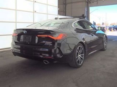 Used 2025 BMW 430i Coupe w/ Premium Package image 9