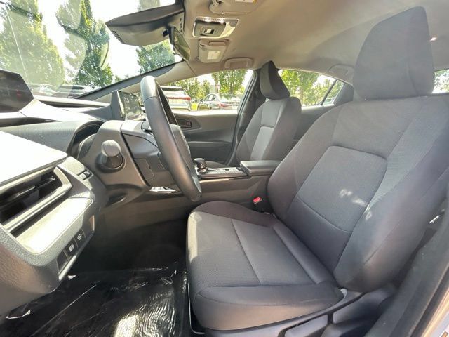 Used 2026 Toyota Prius LE FWD image 12