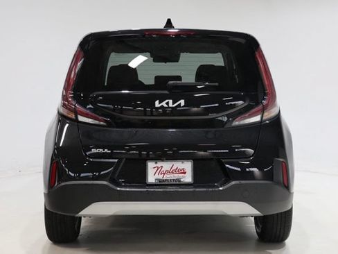 Used 2025 Kia Soul LX w/ LX Technology Package FWD image 7
