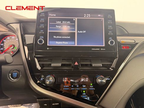 Used 2023 Toyota Camry XSE FWD image 17